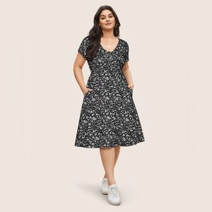 NEW | Bloomchic Ditsy Floral Black Dress, Women’s size 14-16